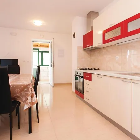 Apartment Bilice I Sibenik