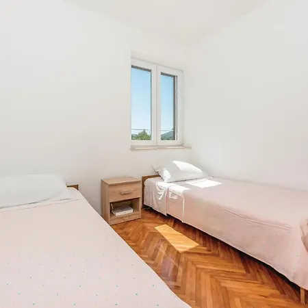 Apartment Bilice I Sibenik
